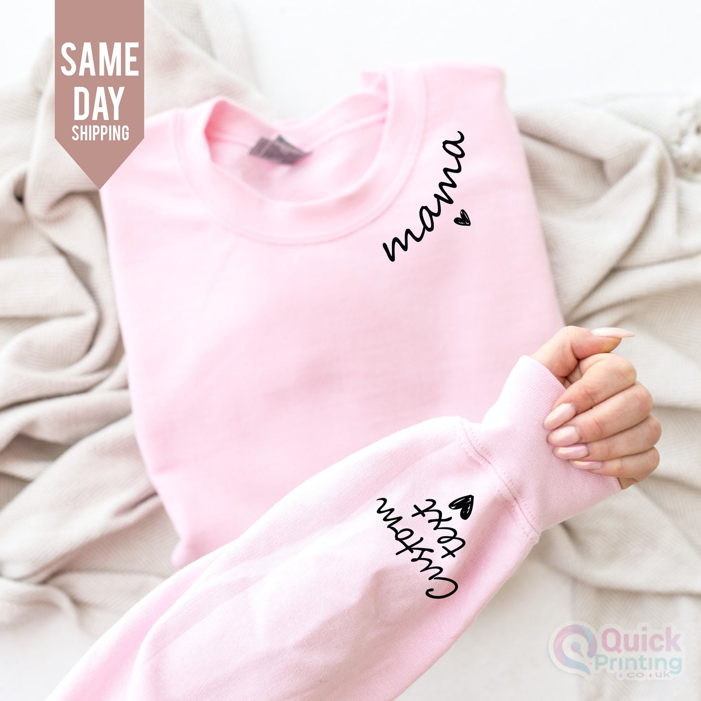 Personalized Mum Sweatshirt, Custom Mama Sweatshirt with Name on Sleeve, Mom Jumper, Minimalist Mummy jumper, Christmas Gift for Mum,
