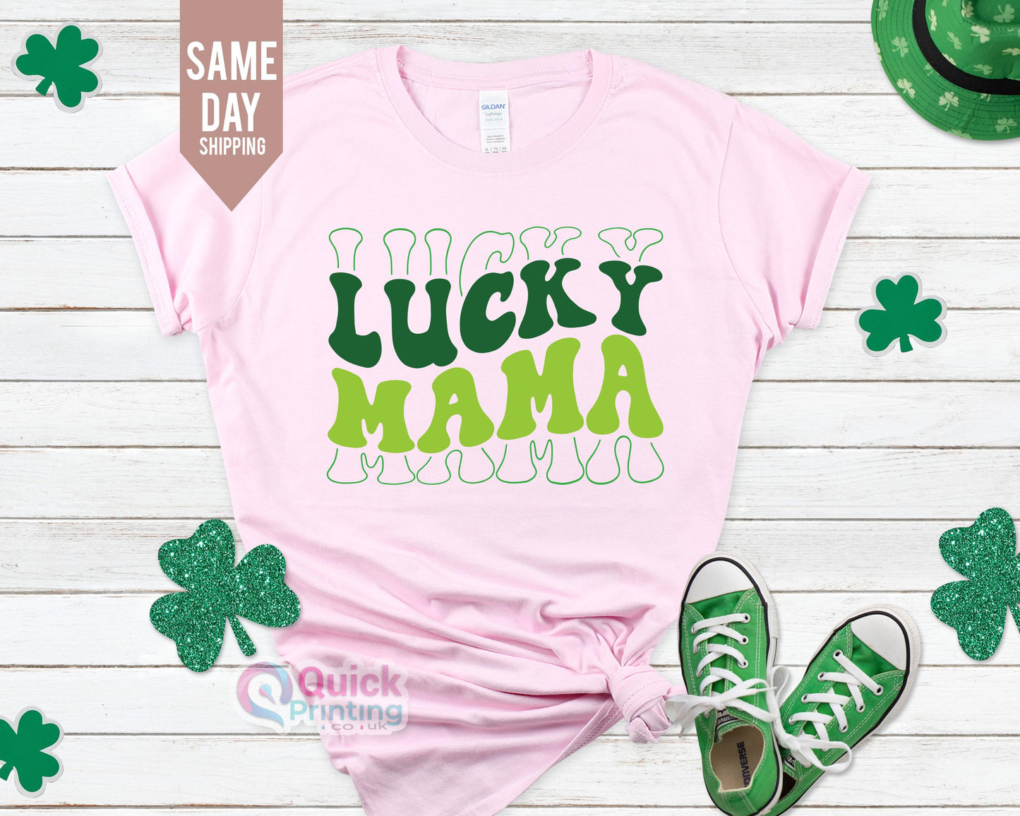 Lucky Mama St Patricks Day T-Shirt: Glitter Clover Tee