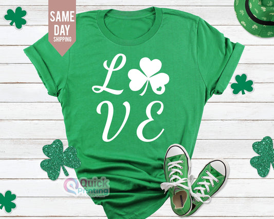 Love Shamrock St. Patrick's Day Shirt - Women's Glitter Tee